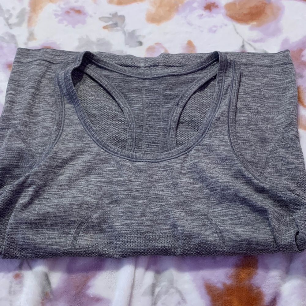 Lululemon gray swiftly tank top size 8